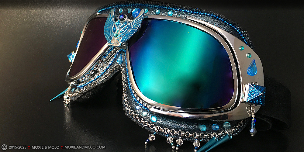 Moxie & Mojo  :: Goddess of the Night