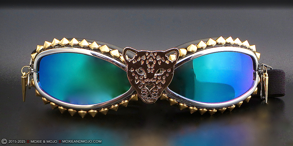 Moxie & Mojo  :: Eyes of the Leopard