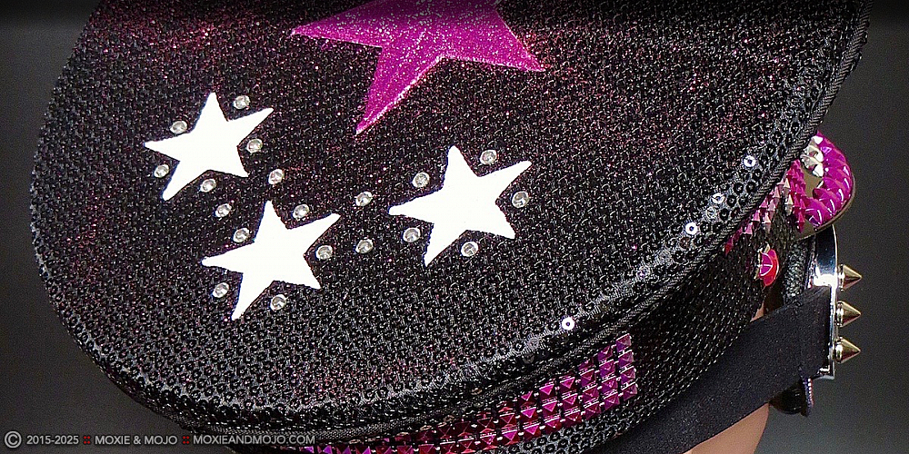Moxie & Mojo  :: All Star