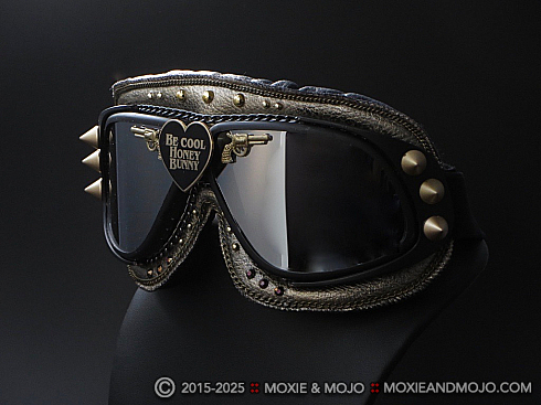 Moxie and Mojo Be Cool Honey Bunny Goggles