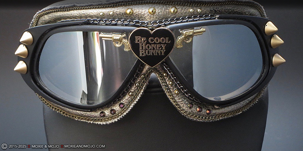 Moxie & Mojo  :: Be Cool Honey Bunny