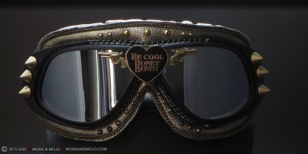 Moxie & Mojo  :: Be Cool Honey Bunny