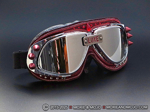 Moxie and Mojo Love Radiates Goggles