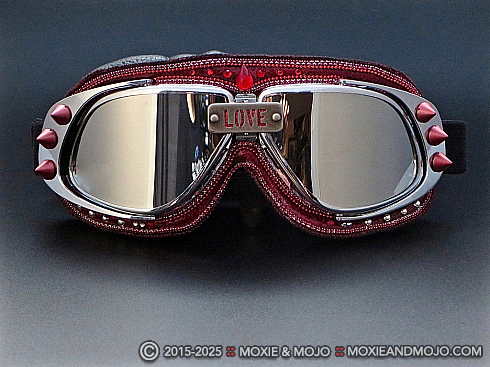 Moxie and Mojo Love Radiates Goggles