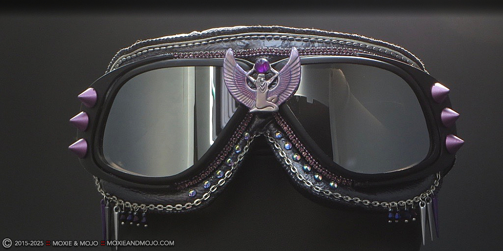 Moxie & Mojo  :: Purple Goddess