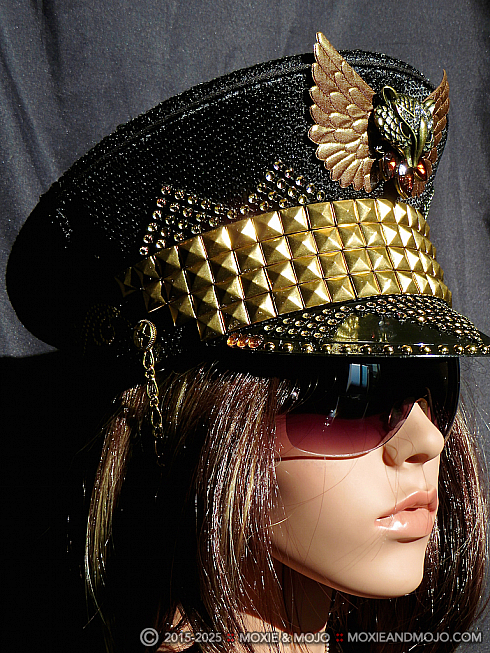 Moxie and Mojo Out of Fox'd Hats