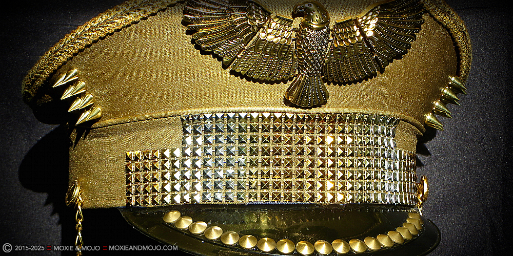Moxie & Mojo  :: Fly Like An Eagle