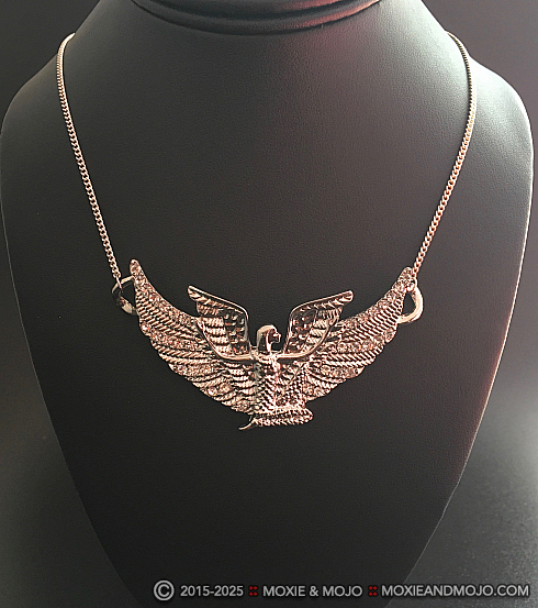 Moxie and Mojo Isis - gold Necklaces