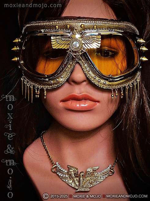 Moxie and Mojo Isis - gold Necklaces