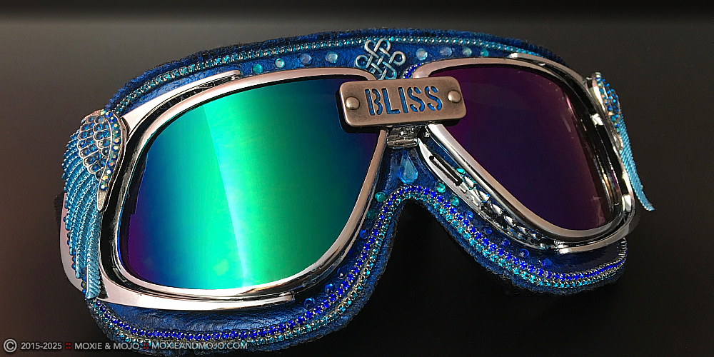 Moxie & Mojo  :: Infinite Bliss