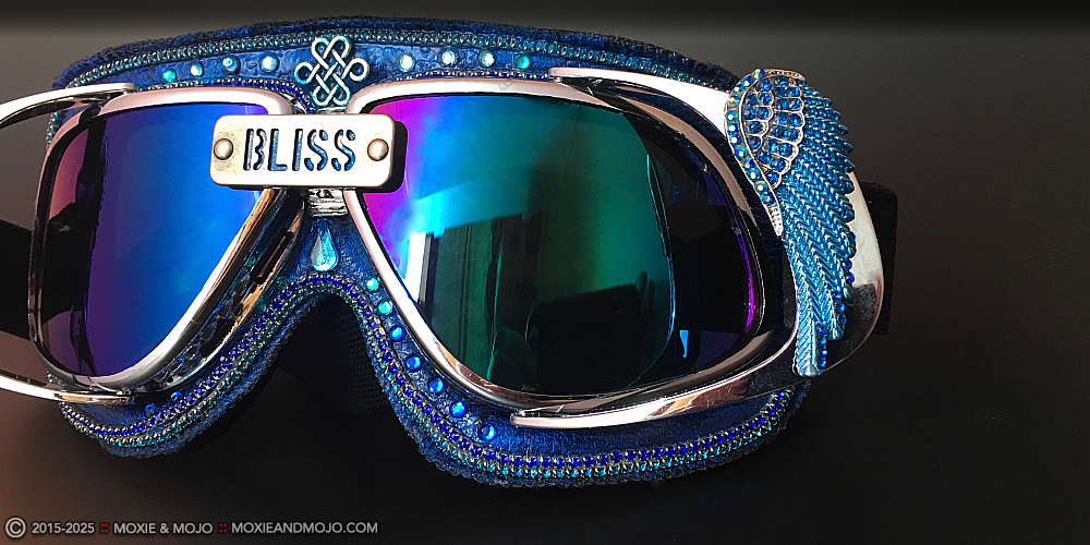 Moxie & Mojo  :: Infinite Bliss