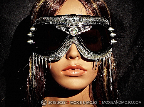 Moxie and Mojo Silver Lining Goggles