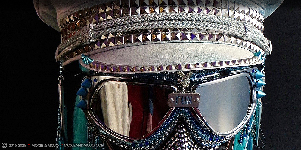 Moxie & Mojo  :: Gas Mask: Anti Dust Respirator Face Mask