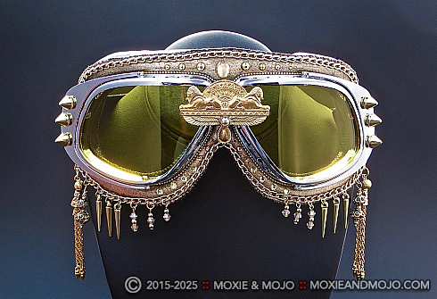Moxie and Mojo The Gates of Dawn Goggles