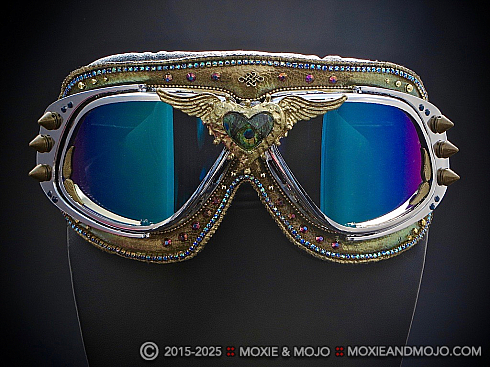 Moxie and Mojo Infinite Beauty Goggles