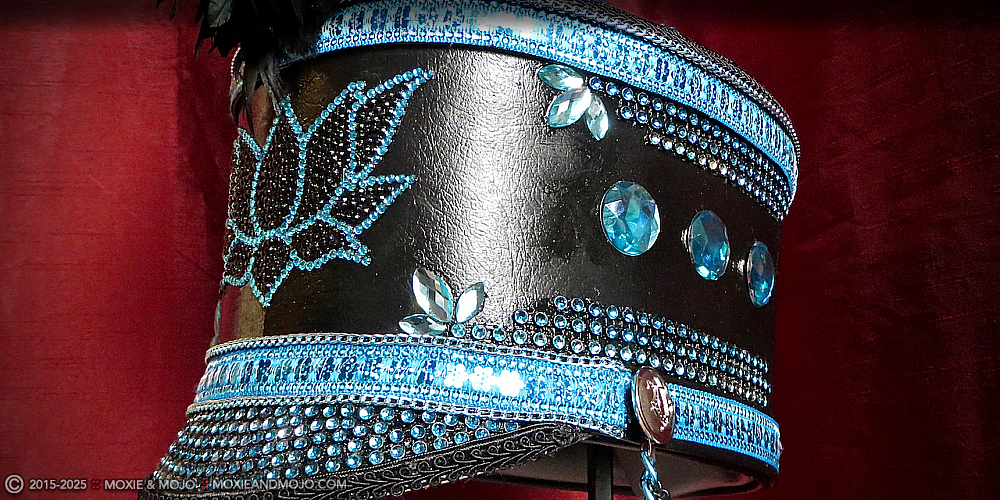 Moxie & Mojo  :: Blue Lotus