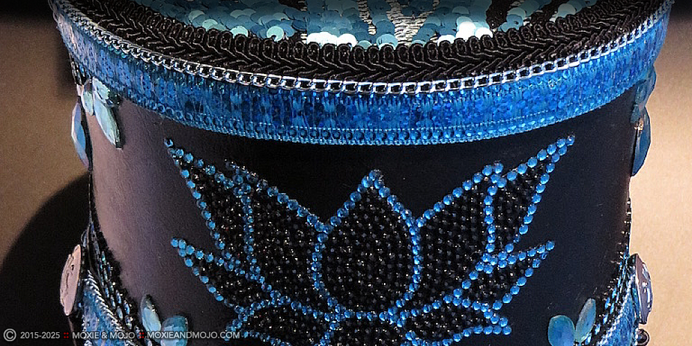 Moxie & Mojo  :: Blue Lotus