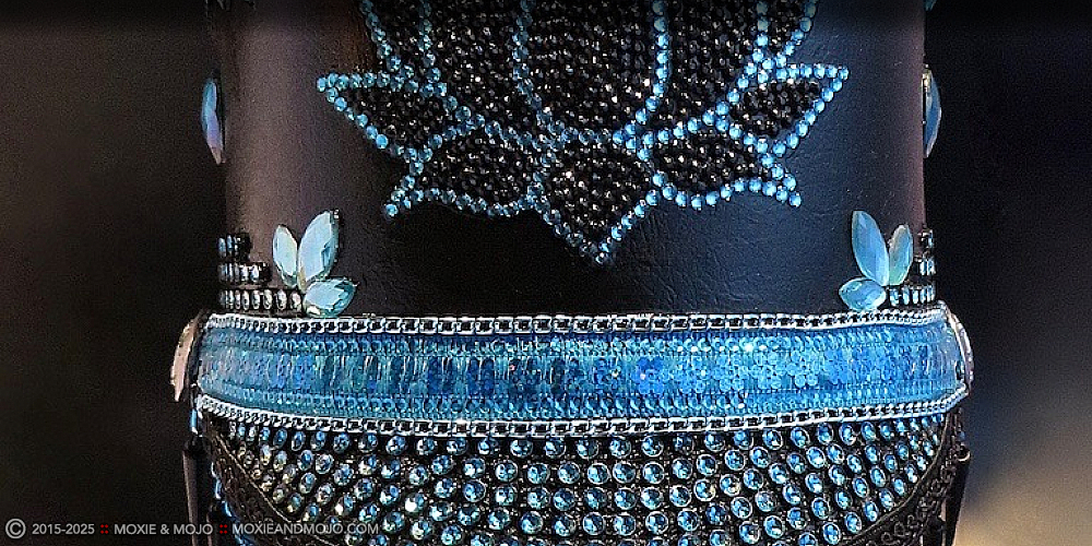 Moxie & Mojo  :: Blue Lotus