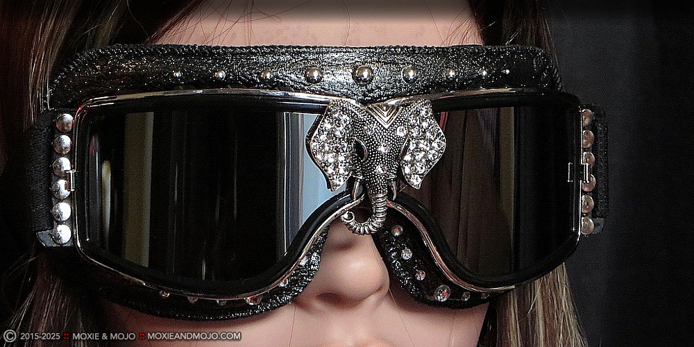 Moxie & Mojo  :: Elephant Adorned
