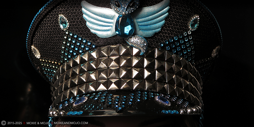 Moxie & Mojo  :: Blue Fox