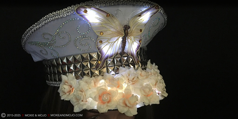 Moxie & Mojo  :: Butterfly in Bloom