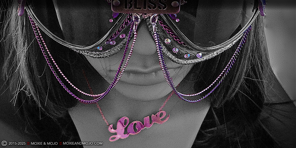 Moxie & Mojo  :: Love