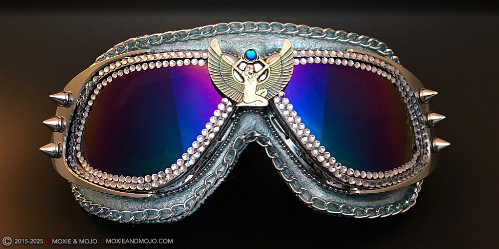 Moxie & Mojo  :: Bling It On