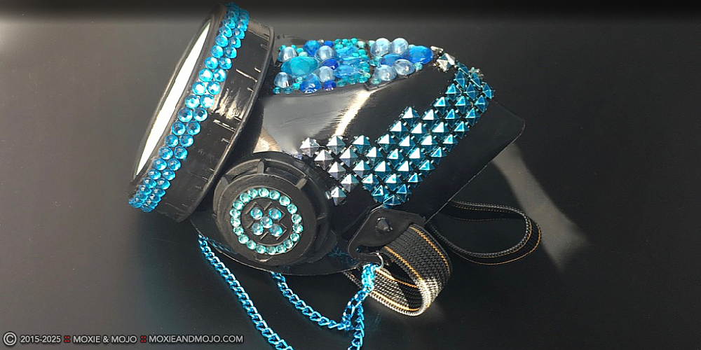 Moxie & Mojo  :: Tangled Up in Blue
