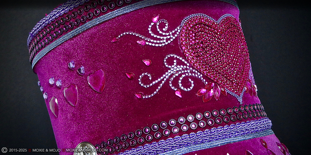 Moxie & Mojo  :: Hearts for your Head
