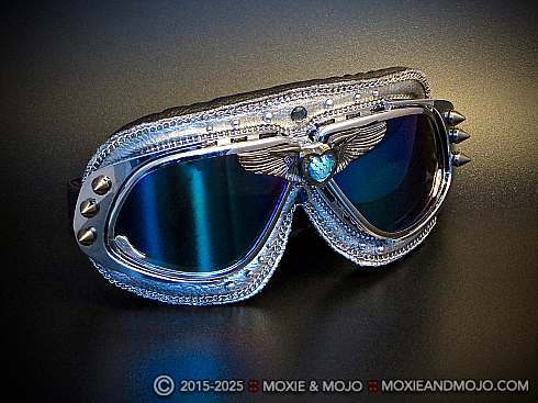 Moxie and Mojo True Heart Goggles