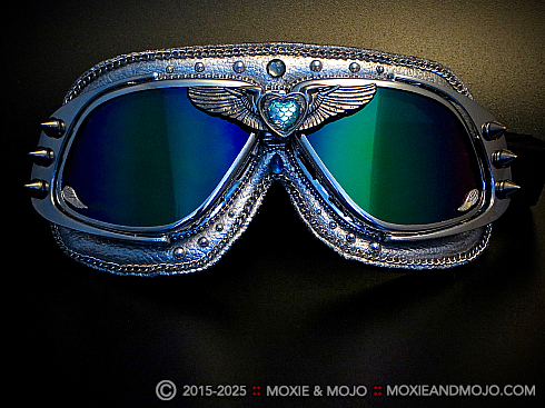 Moxie and Mojo True Heart Goggles