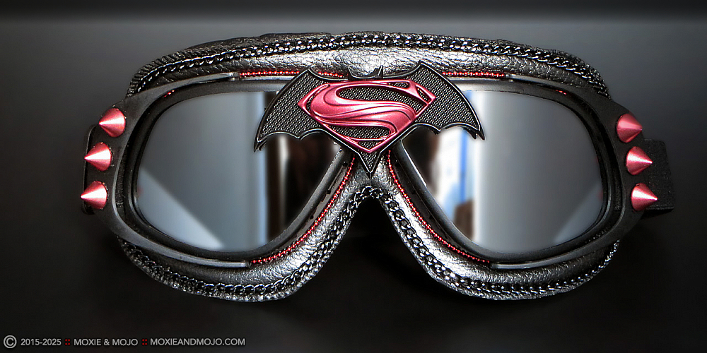 Moxie & Mojo  :: SuperBatman