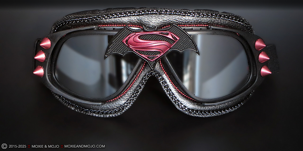 Moxie & Mojo  :: SuperBatman