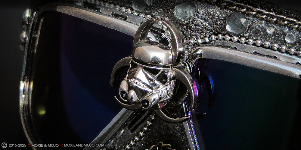 Moxie & Mojo  :: StormTrooper