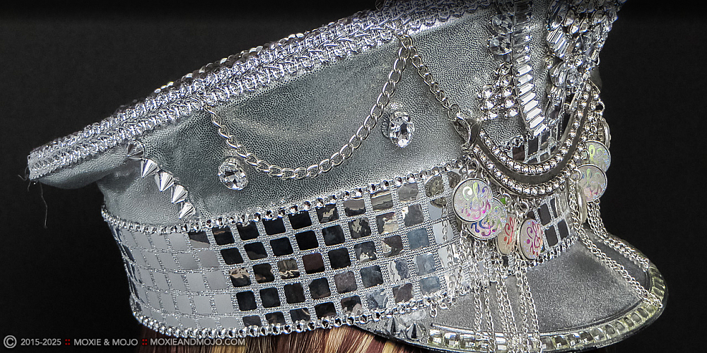 Moxie & Mojo  :: Sparkle