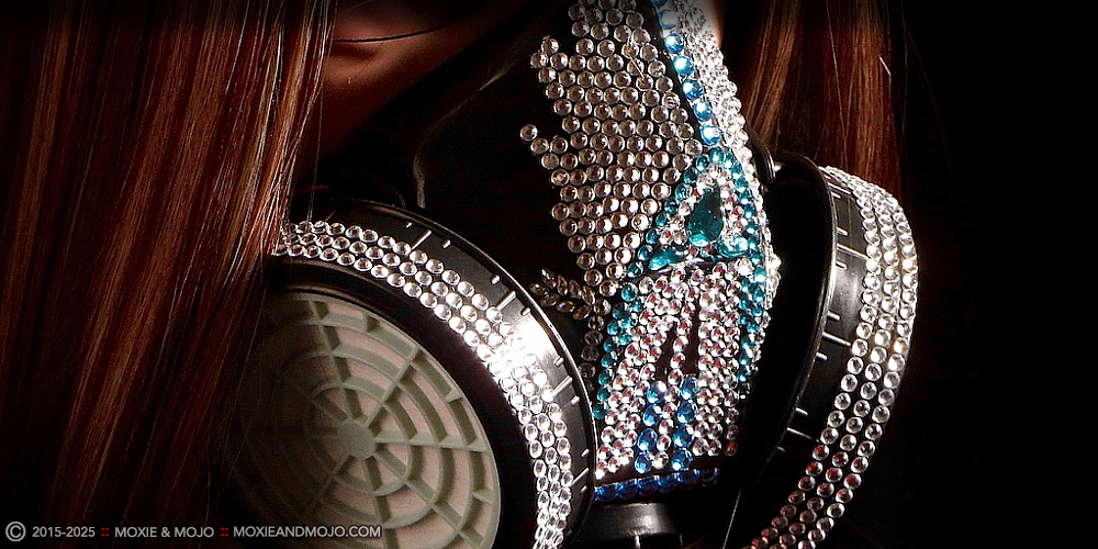 Moxie & Mojo  :: Aztec Bling