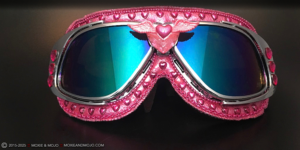 Moxie & Mojo  :: Hearts Galore