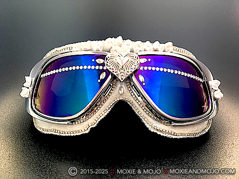 Moxie and Mojo White Roses 2017 Goggles