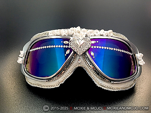 Moxie and Mojo White Roses 2017 Goggles