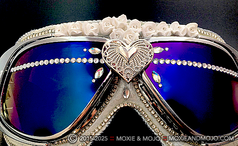 Moxie and Mojo White Roses 2017 Goggles
