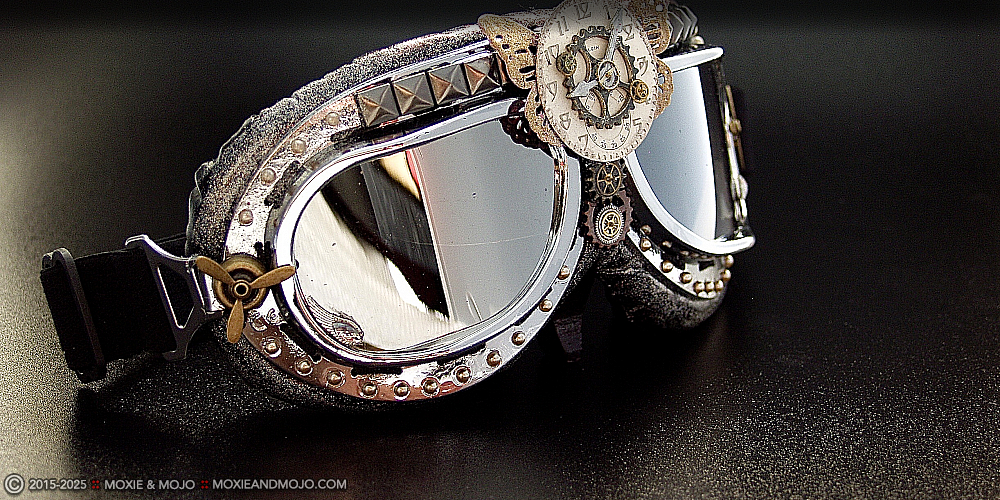 Moxie & Mojo  :: Time Bandit