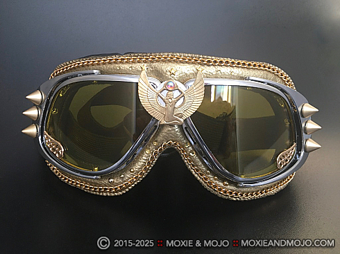 Moxie and Mojo Good as Gold Goggles