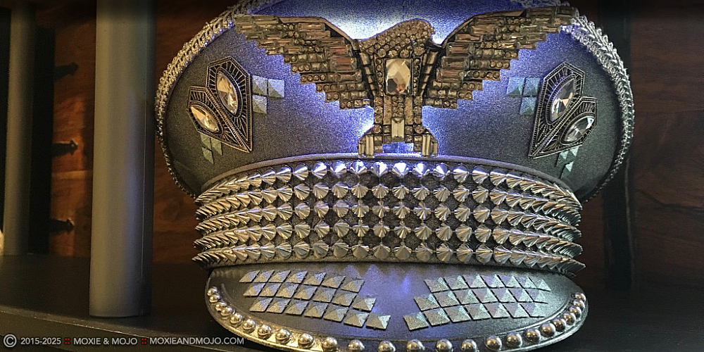 Moxie & Mojo  :: Eagle Has Landed
