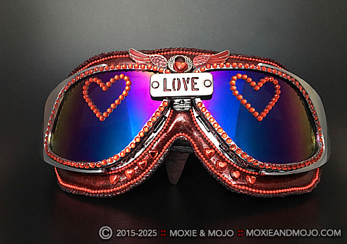 Moxie and Mojo I Feel Love Goggles