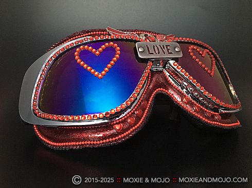 Moxie and Mojo I Feel Love Goggles