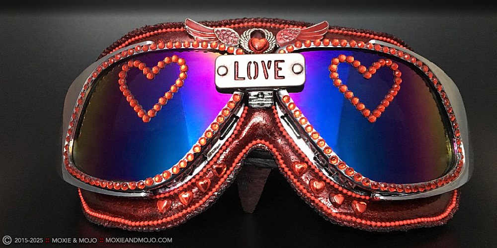 Moxie & Mojo  :: I Feel Love