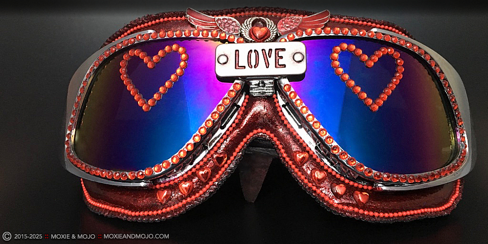 Moxie & Mojo  :: I Feel Love