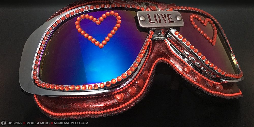Moxie & Mojo  :: I Feel Love