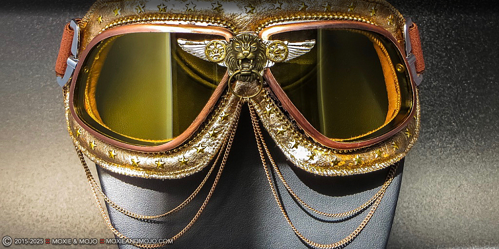 Moxie & Mojo  :: The Aviator