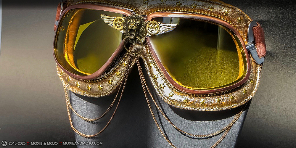 Moxie & Mojo  :: The Aviator